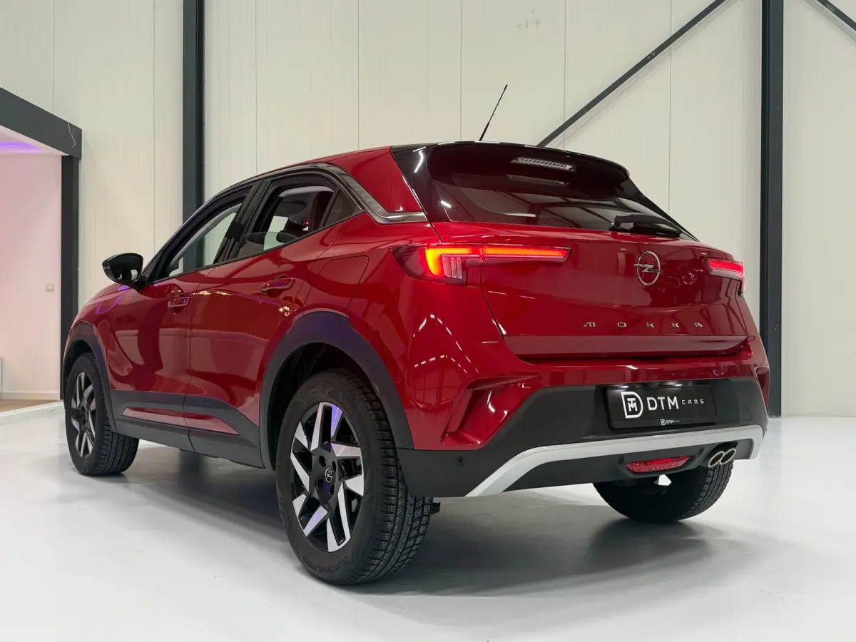 Elegance Automaat 130pk | 360° Camera |Navigatie| LED | Lane Assist | Sportpakket