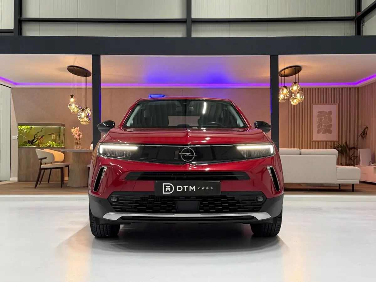 Elegance Automaat 130pk | 360° Camera |Navigatie| LED | Lane Assist | Sportpakket