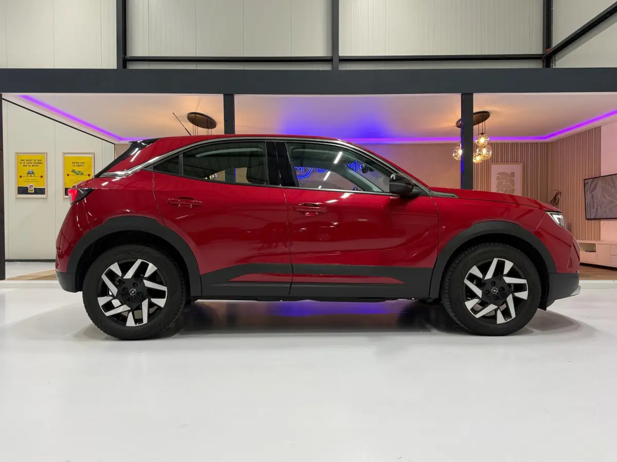 Elegance Automaat 130pk | 360° Camera |Navigatie| LED | Lane Assist | Sportpakket
