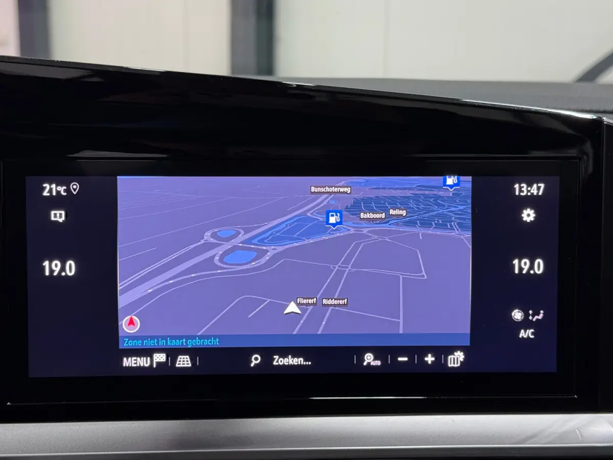 Elegance Automaat 130pk | 360° Camera |Navigatie| LED | Lane Assist | Sportpakket