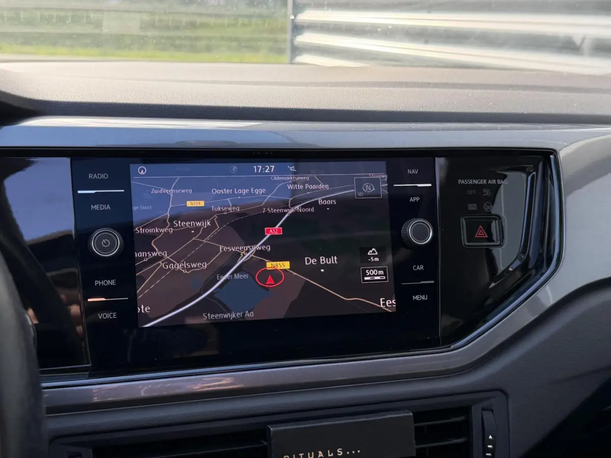 1.0 TSI - Highline - Pano - Navi - PDC