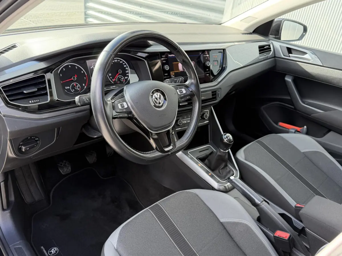 1.0 TSI - Highline - Pano - Navi - PDC