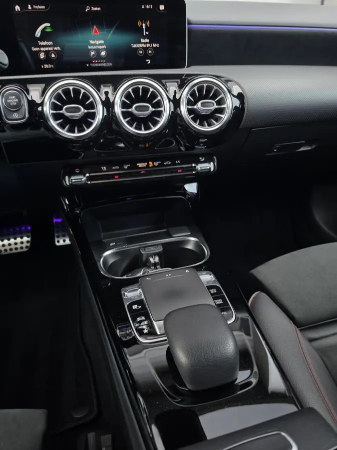 250 AMG Line 225PK/Sfeer/Kuip/Alcantara/Led/Sport/