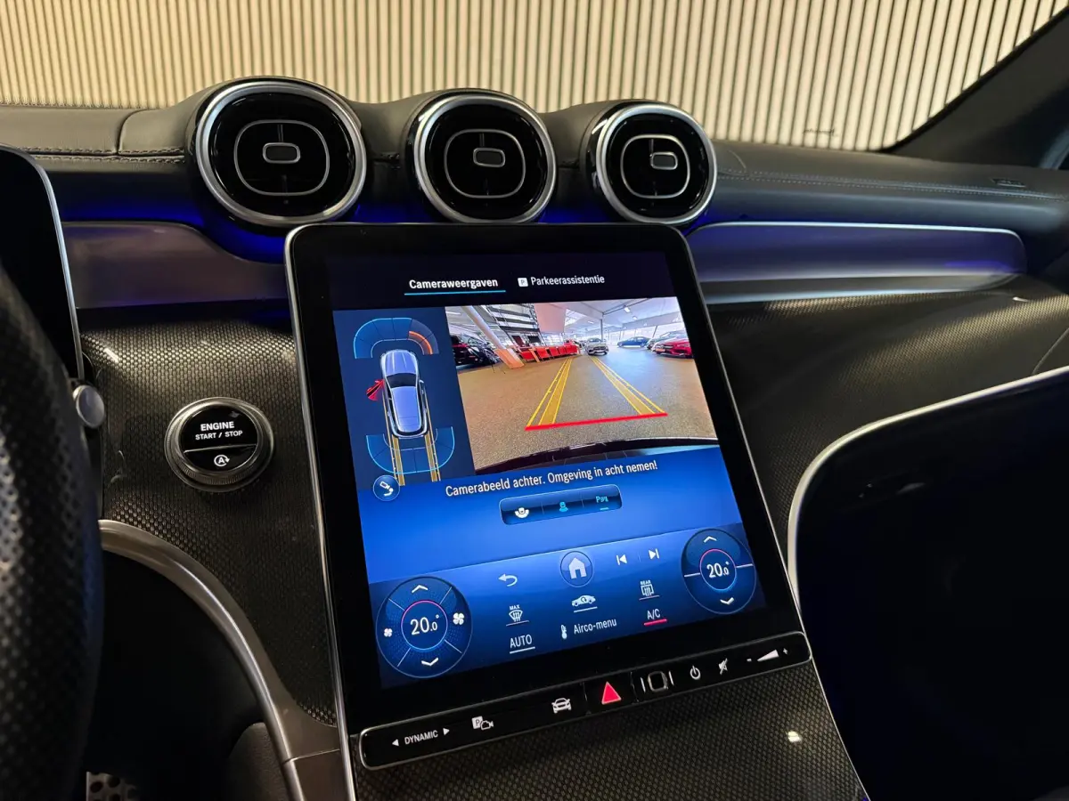 200 4-Matic AMG STYLING-PANORAMADAK-TREKHAAK-CAMERA-APPLE CARPLAY-COMPLEET