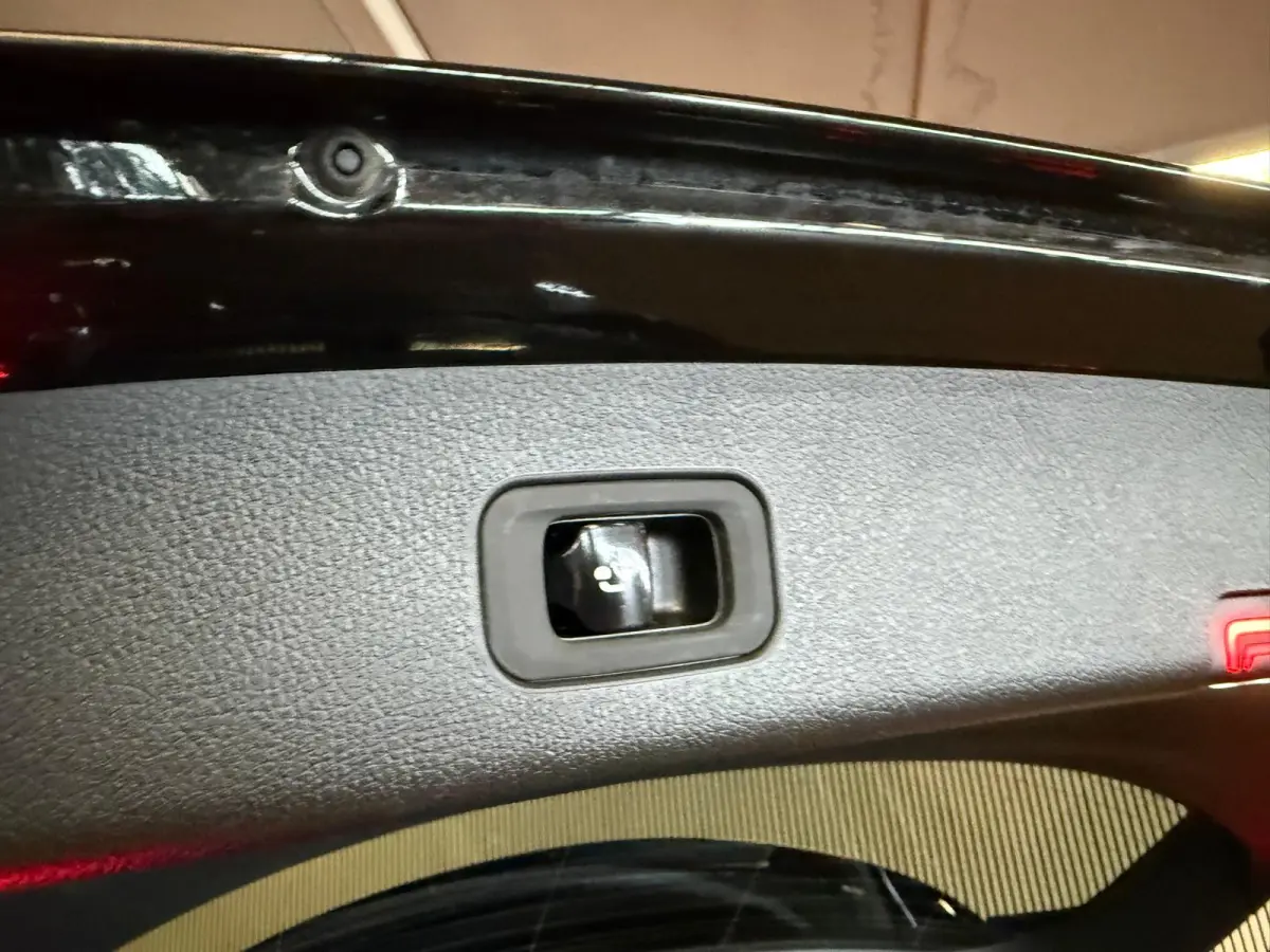 200 4-Matic AMG STYLING-PANORAMADAK-TREKHAAK-CAMERA-APPLE CARPLAY-COMPLEET