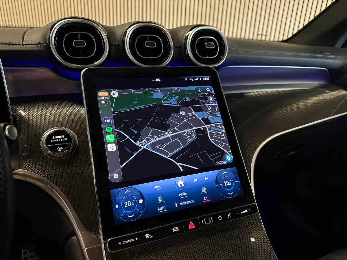 200 4-Matic AMG STYLING-PANORAMADAK-TREKHAAK-CAMERA-APPLE CARPLAY-COMPLEET