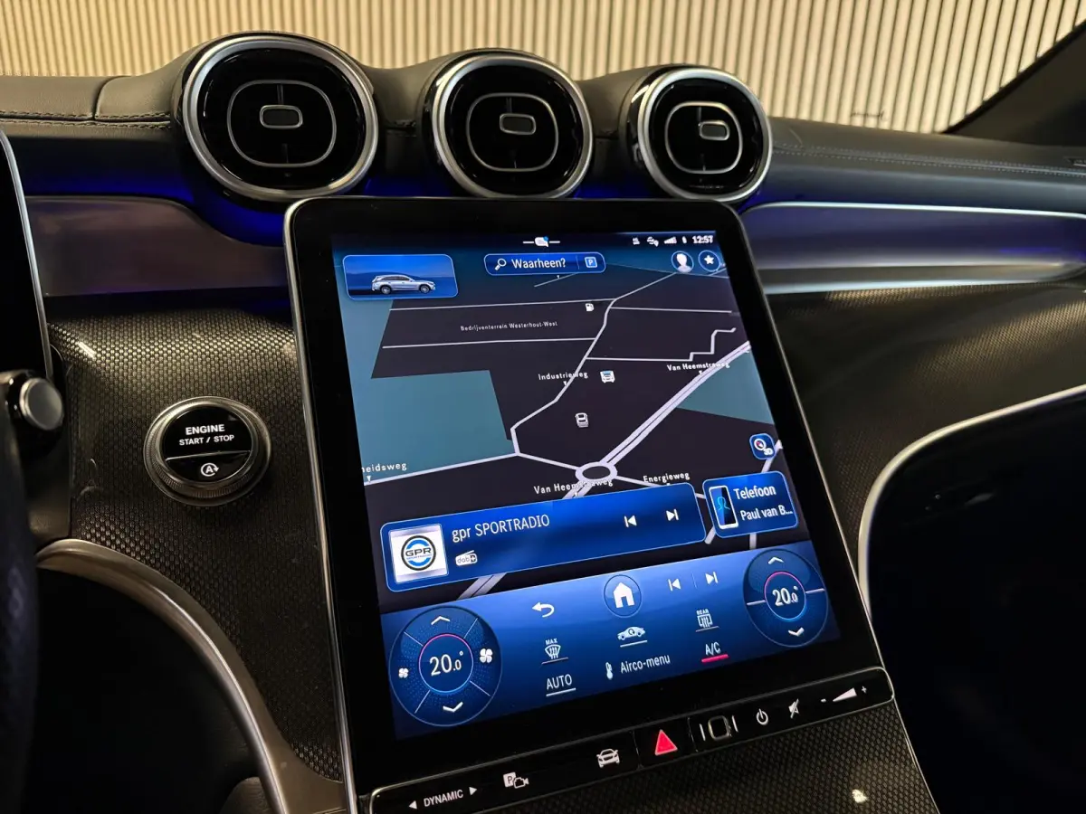 200 4-Matic AMG STYLING-PANORAMADAK-TREKHAAK-CAMERA-APPLE CARPLAY-COMPLEET