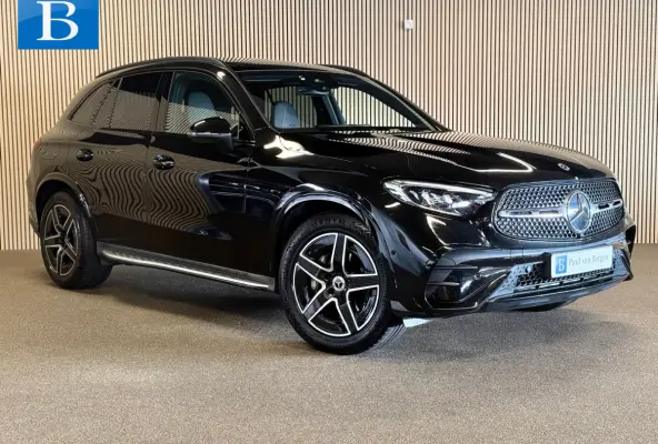 200 4-Matic AMG STYLING-PANORAMADAK-TREKHAAK-CAMERA-APPLE CARPLAY-COMPLEET
