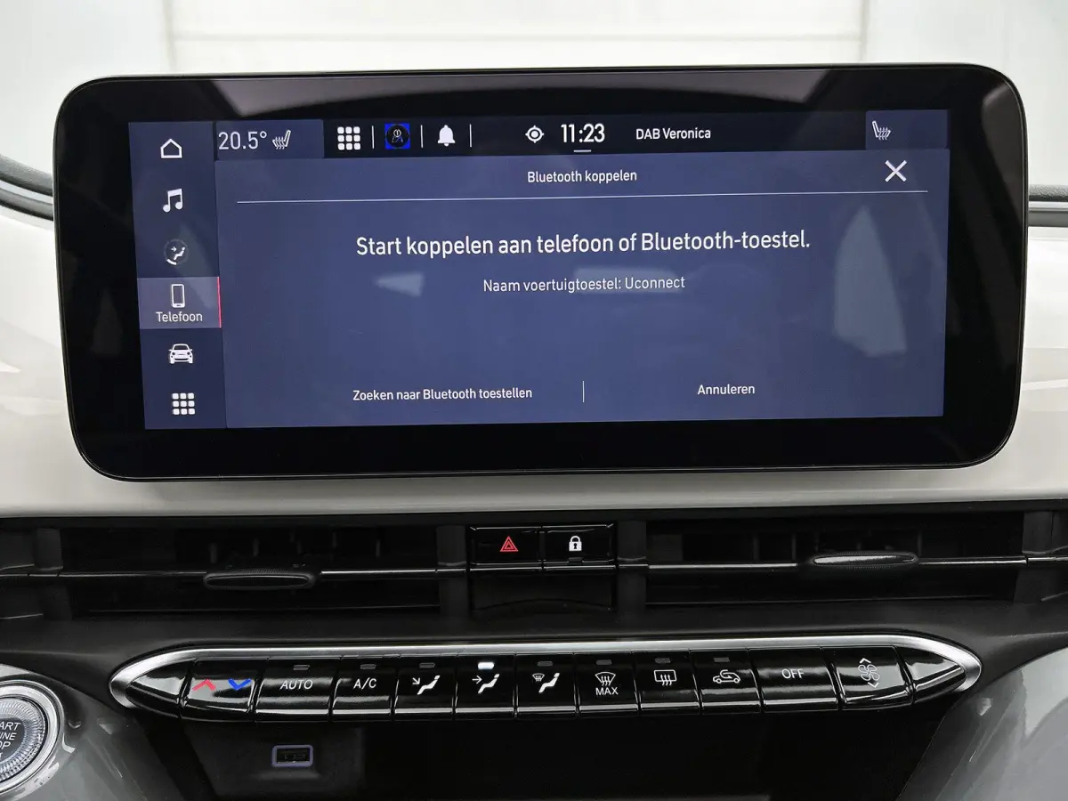 118pk Icon 42 kWh Automaat | Apple Carplay/Android Auto | ACCU 95% | Climate Control | Cruise Control | Camera | Parkeersensoren V+A | 16"LMV | LED |