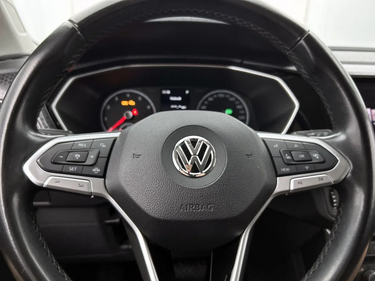 1.0 116pk Style Automaat | Apple Carplay/Android Auto | Climate Control | Extra Getint Glas | Camera | Cruise Control | 17"LMV |