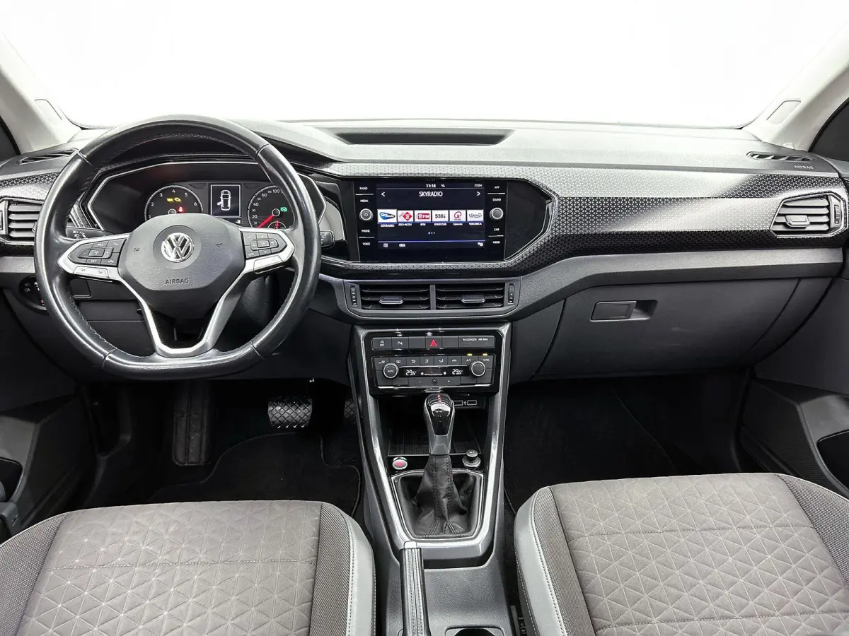1.0 116pk Style Automaat | Apple Carplay/Android Auto | Climate Control | Extra Getint Glas | Camera | Cruise Control | 17"LMV |