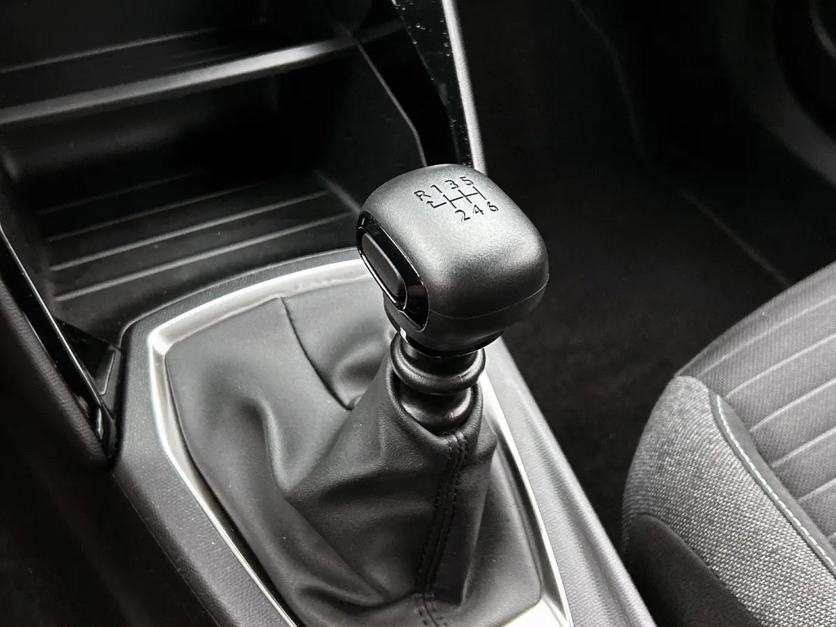 1.2 100pk Style | Navigatie | Airco | Cruise Control | Parkeersensoren | Apple Carplay/Android Auto |