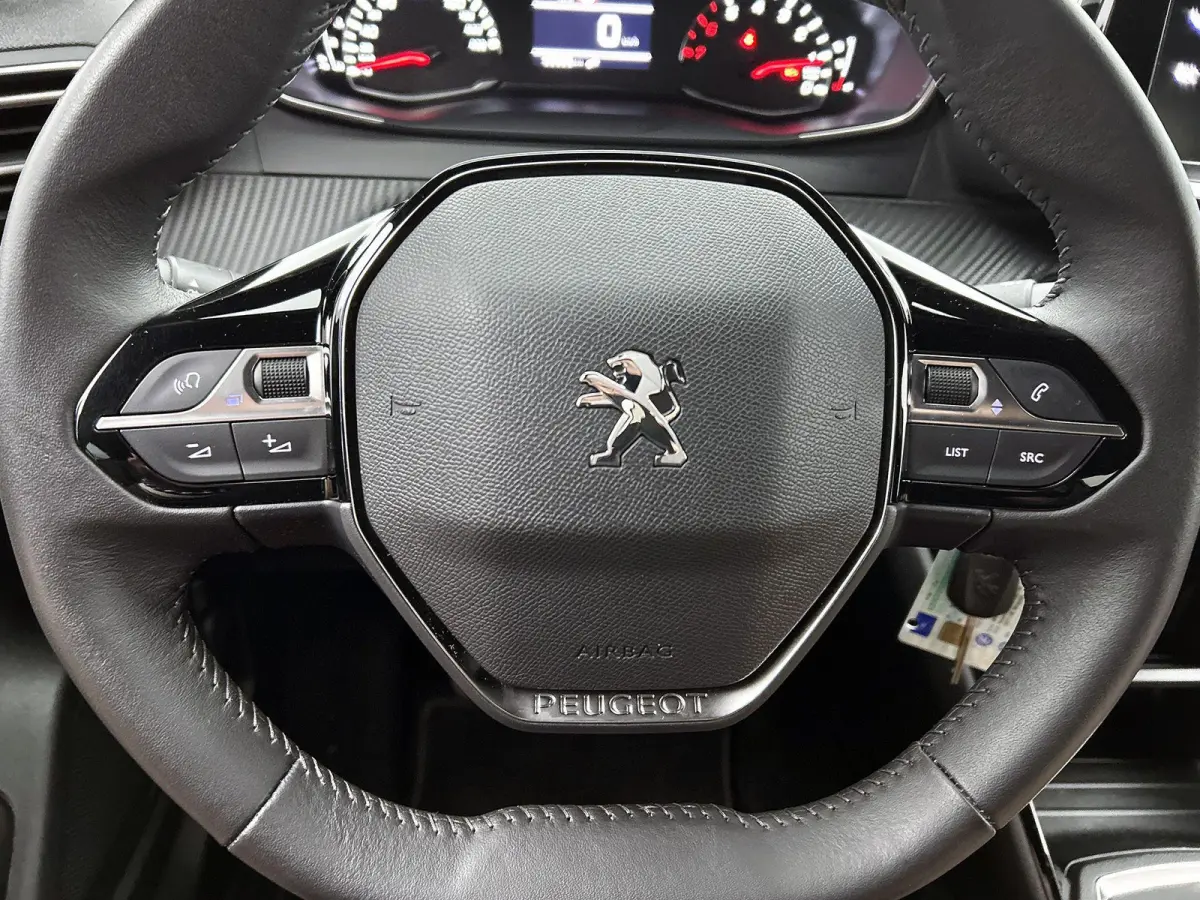 1.2 100pk Style | Navigatie | Airco | Cruise Control | Parkeersensoren | Apple Carplay/Android Auto |