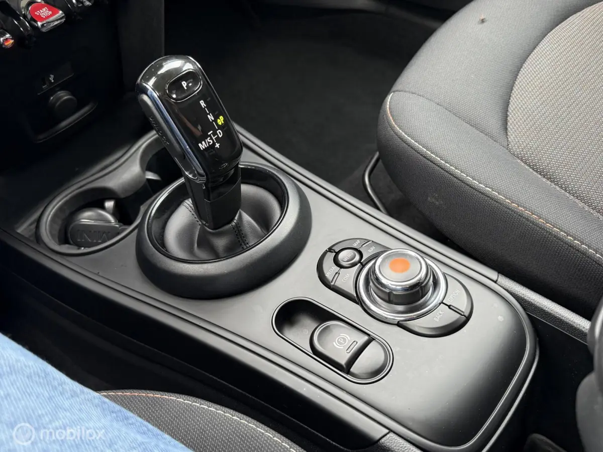 1.5 One Chili AUTOMAAT | CARPLAY | PDC