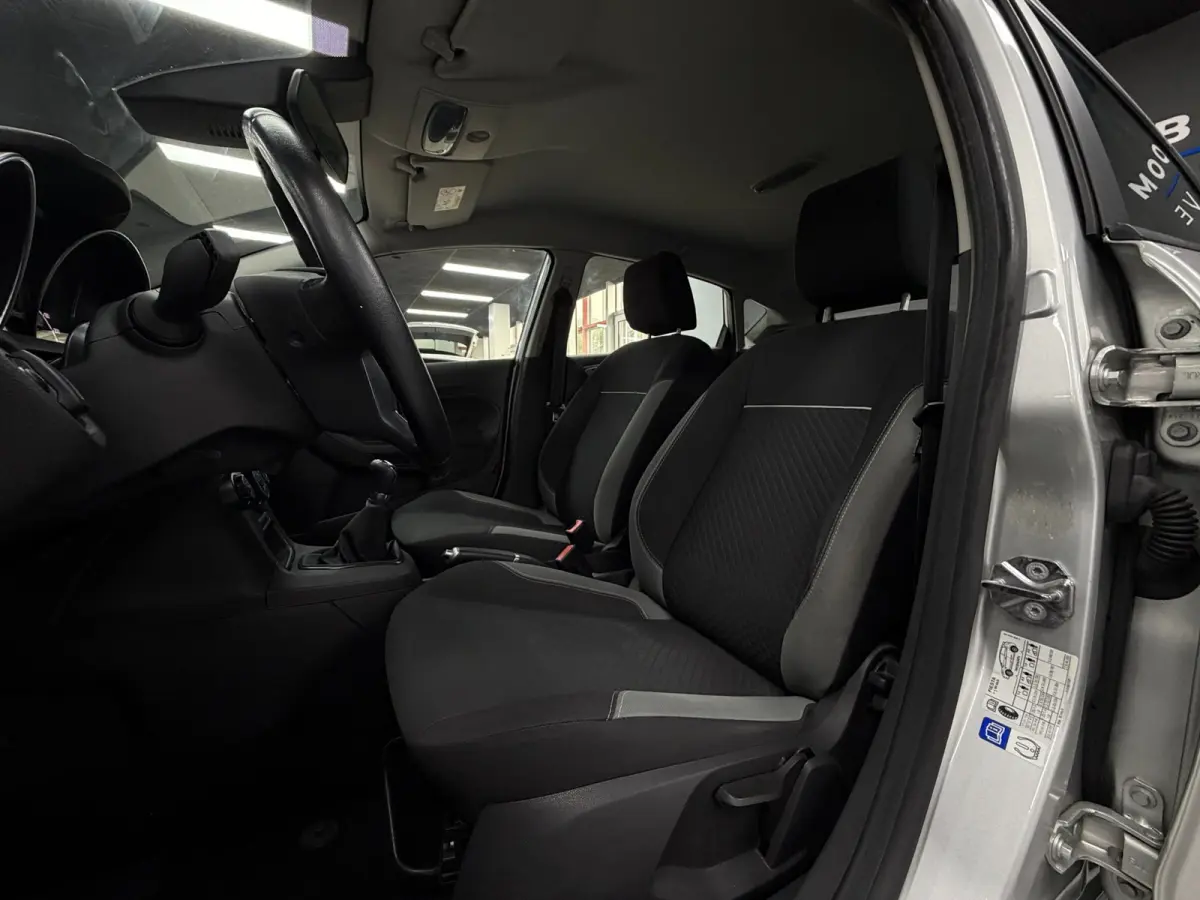 1.0 Airco | Parkeersensoren | Led