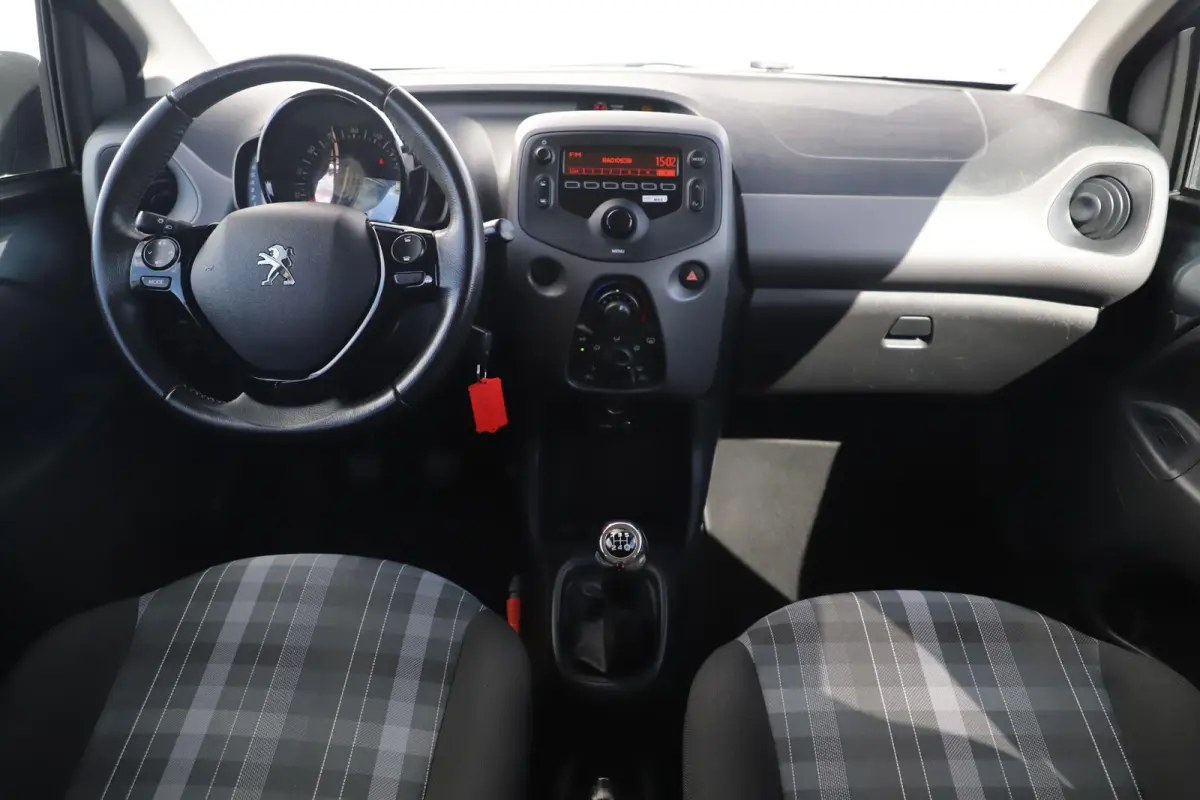 1.0 e-VTi Active Airco Radio Bluetooth Donkere Ramen Elektrische Ramen