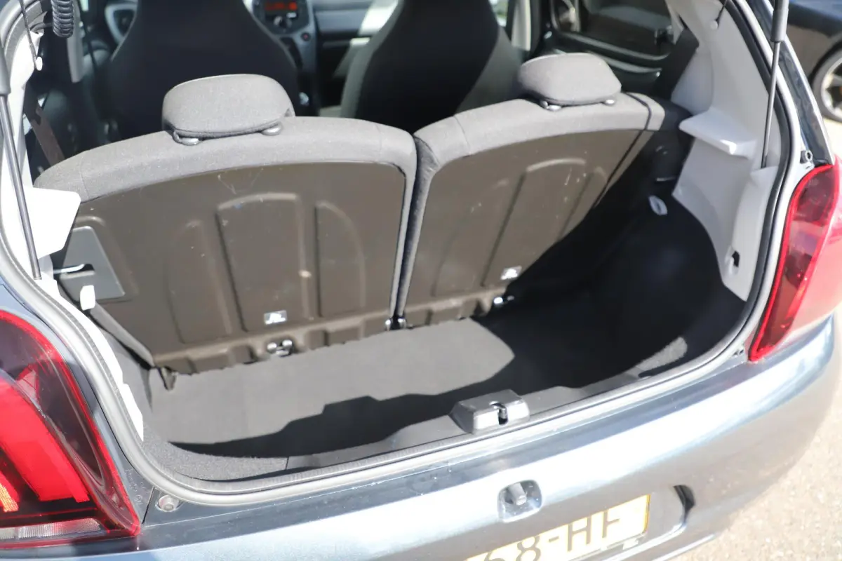 1.0 e-VTi Active Airco Radio Bluetooth Donkere Ramen Elektrische Ramen