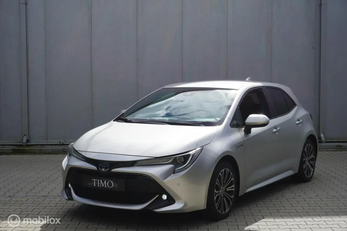 1.8 Hybrid Dynamic 23.535 KM