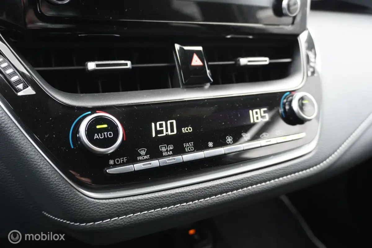 1.8 Hybrid Dynamic 23.535 KM