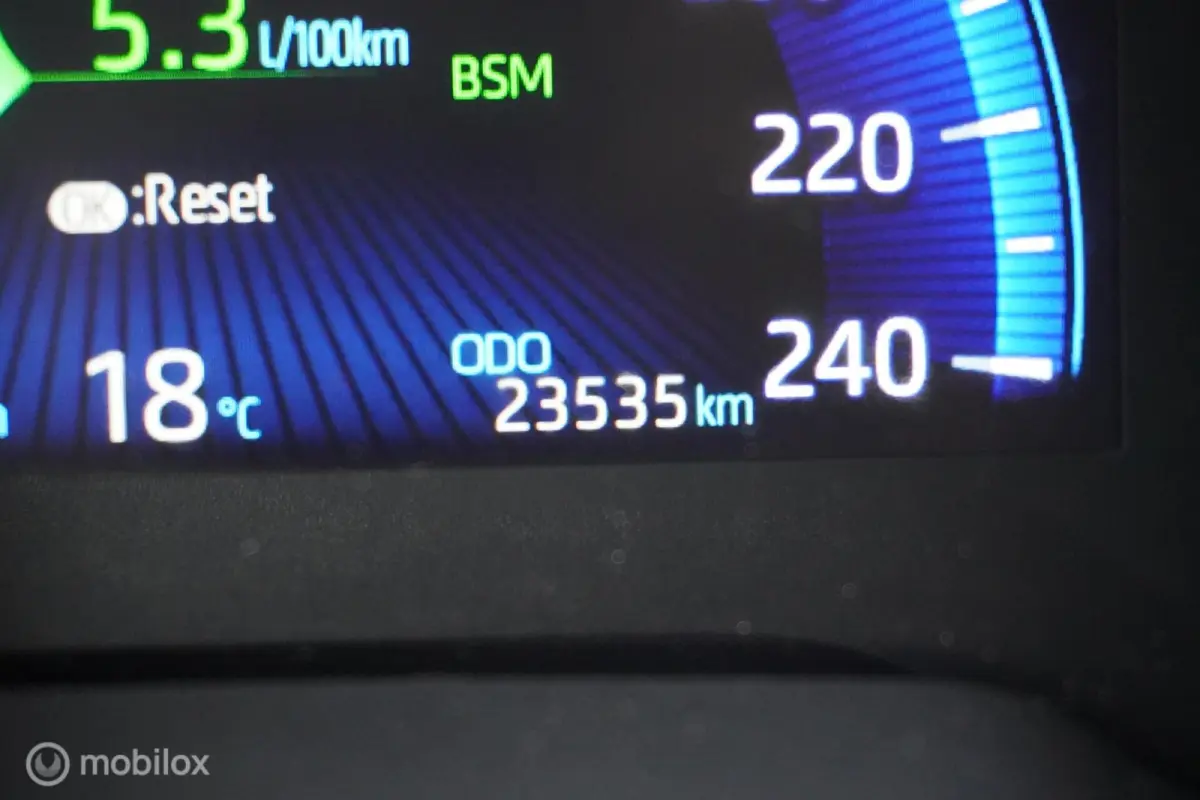 1.8 Hybrid Dynamic 23.535 KM