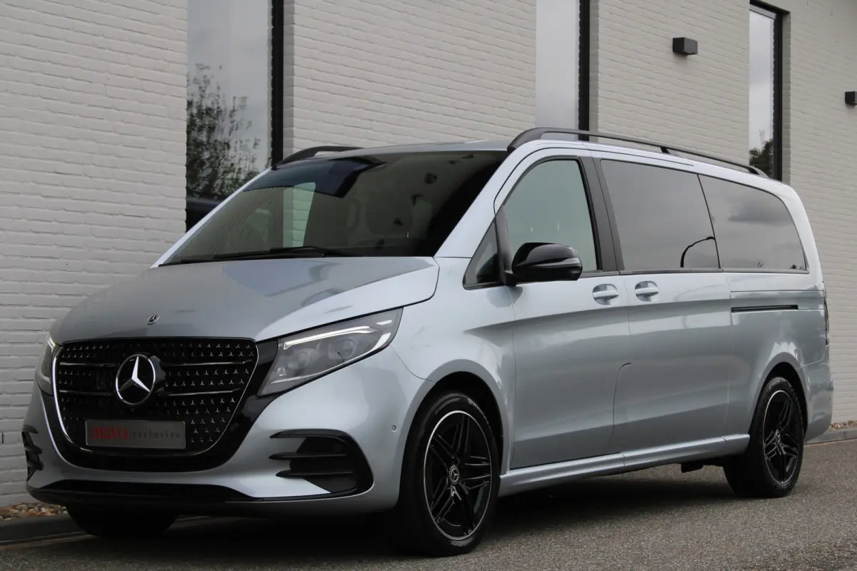 300d / XXL / AMG / DC / 4-Matic / Luchtvering / Elec Stoel / Burmester / NIEUWSTAAT