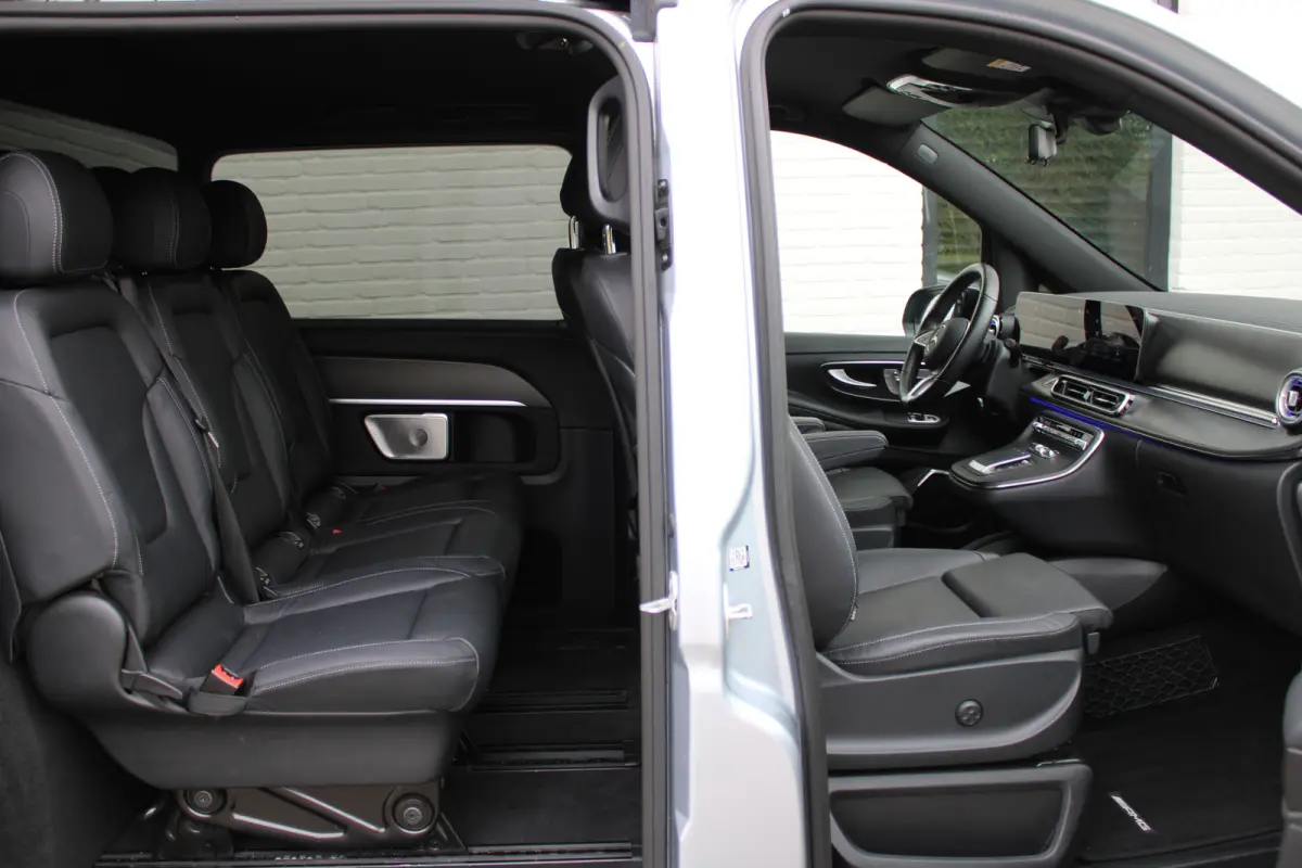 300d / XXL / AMG / DC / 4-Matic / Luchtvering / Elec Stoel / Burmester / NIEUWSTAAT