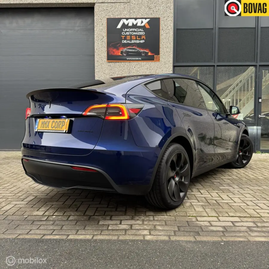 Long range AWD + MMX PACK + BOOST + 20"
