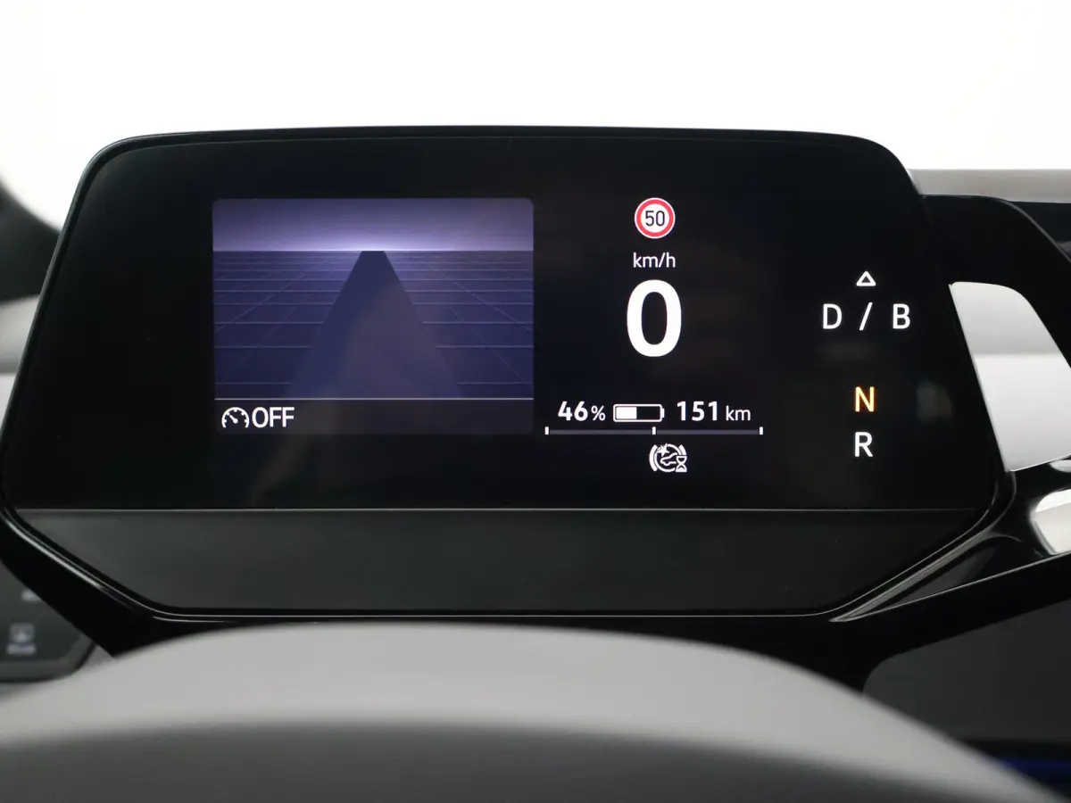 PRO 58 KWH + SFEERVERLICHTING | HEAD-UP | ADAPTIVE CRUISE | 18 INCH | STOELVERW. | CARPLAY