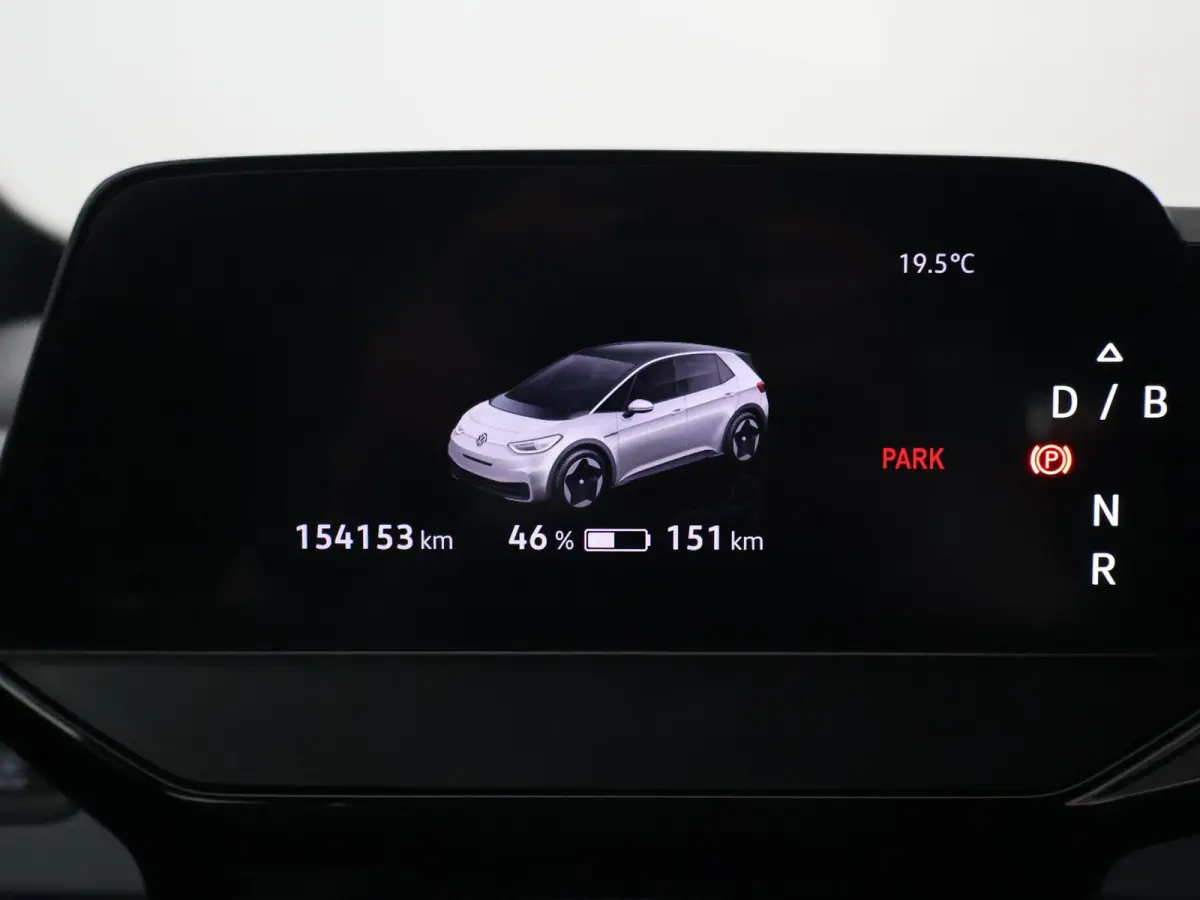 PRO 58 KWH + SFEERVERLICHTING | HEAD-UP | ADAPTIVE CRUISE | 18 INCH | STOELVERW. | CARPLAY