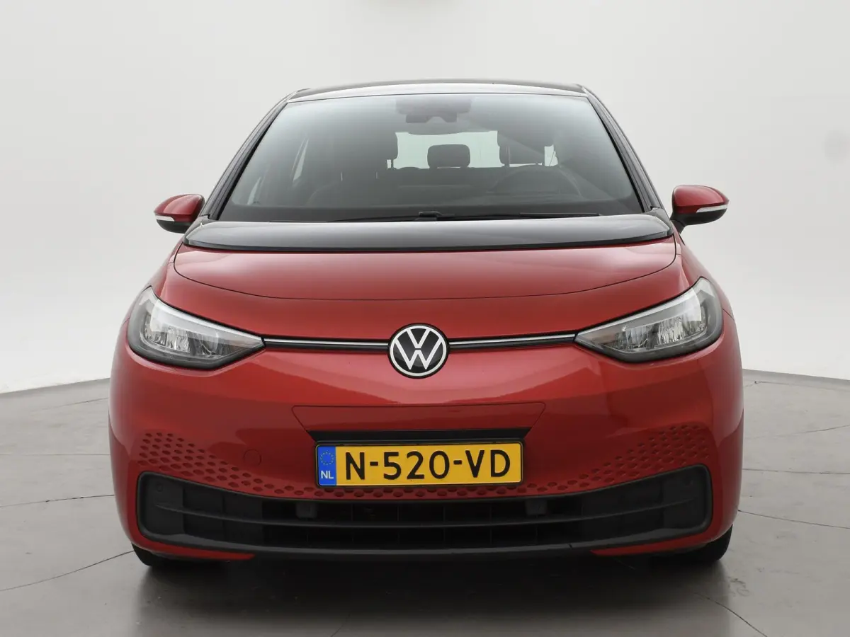 PRO 58 KWH + SFEERVERLICHTING | HEAD-UP | ADAPTIVE CRUISE | 18 INCH | STOELVERW. | CARPLAY