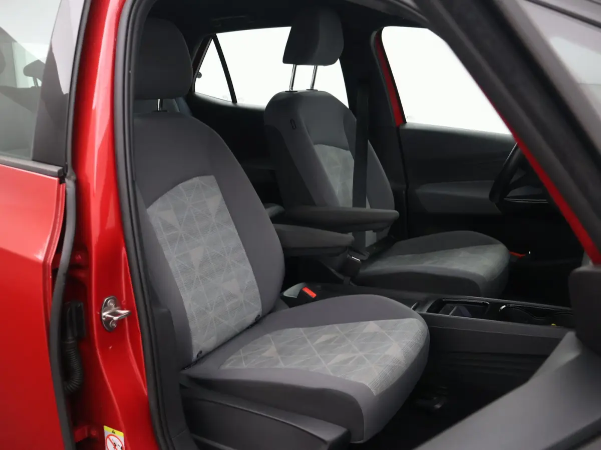 PRO 58 KWH + SFEERVERLICHTING | HEAD-UP | ADAPTIVE CRUISE | 18 INCH | STOELVERW. | CARPLAY