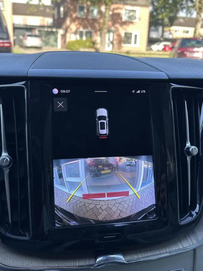 2.0 T6 Plug-in hybrid AWD Camera, Carplay, Navi..