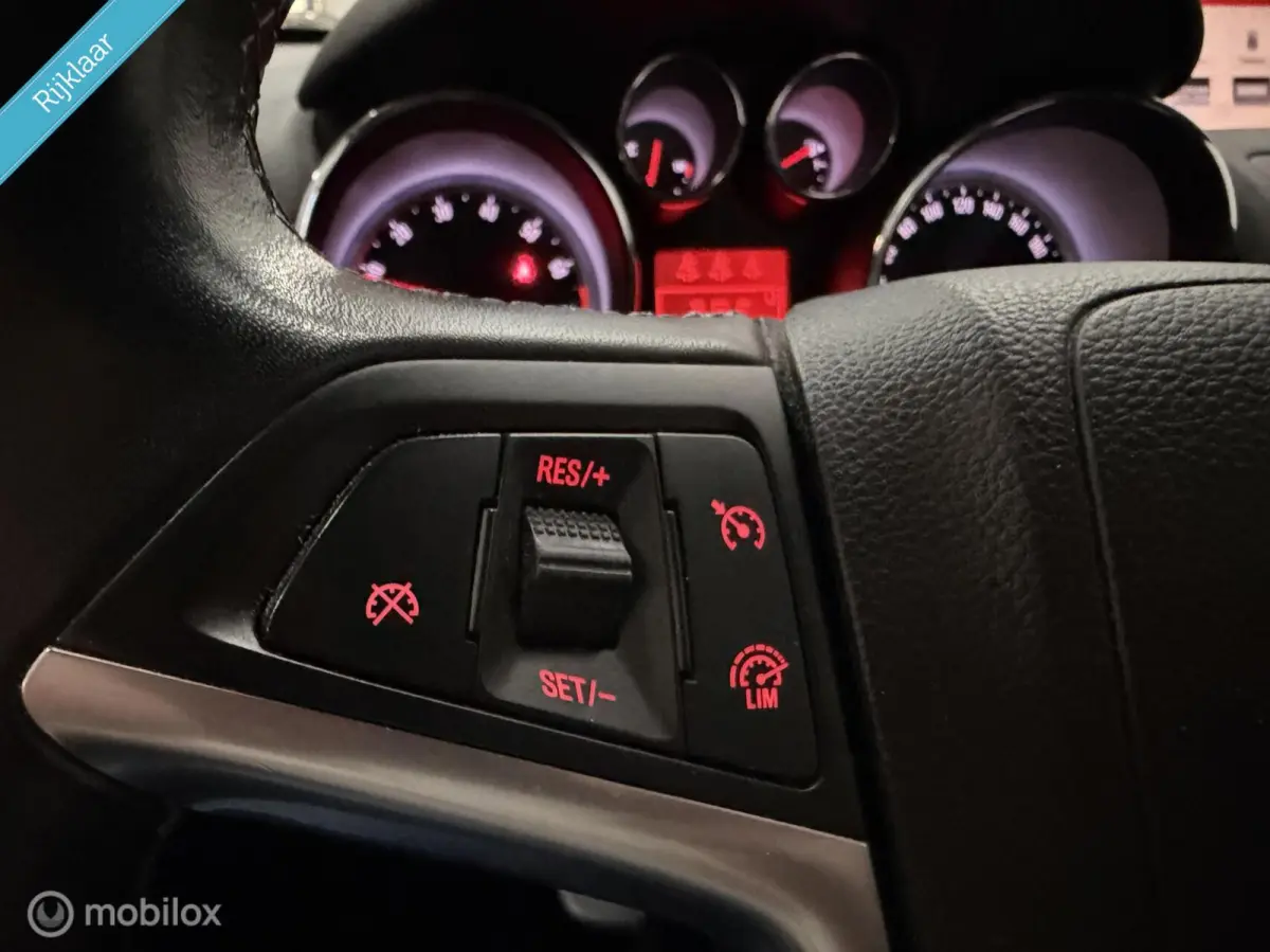 1.4 T Edition||Clima|Cruise|Navi|DAB|Getint glas|