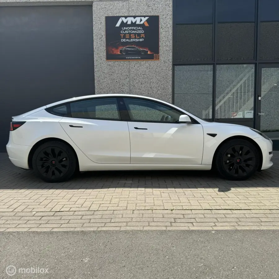 Long Range AWD + MMX PACK + IAP + SOH 92.1%