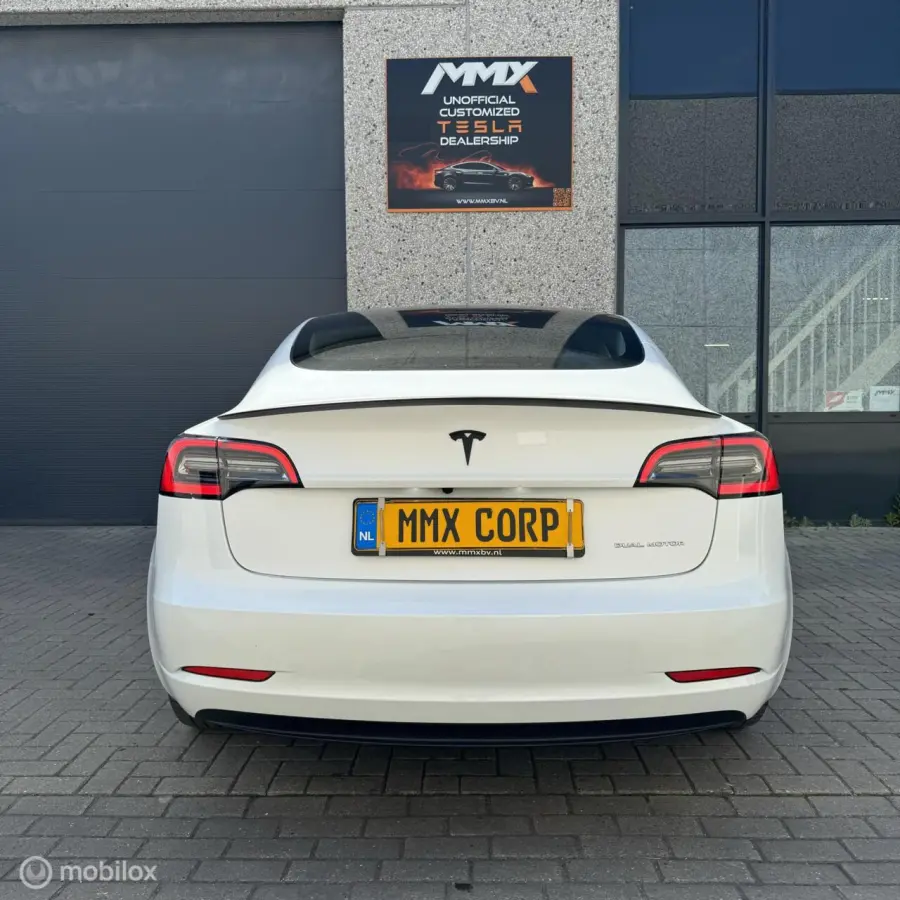 Long Range AWD + MMX PACK + IAP + SOH 92.1%