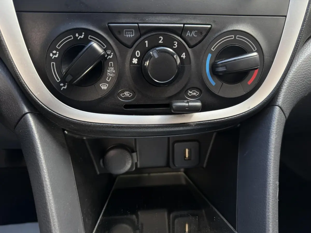 1.0 Rhino - AIRCO/BLUETOOTH/ELEK.RAMEN/NAP