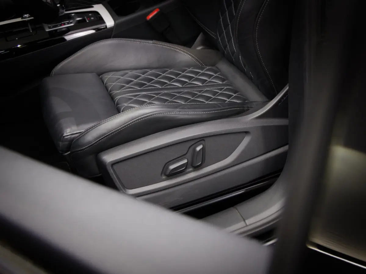 50 TFSI e S-Line Edition Competition (RS-STOELEN, PANO, ACC, B&O, TREKHAAK, APPLE CARPLAY/ANDROID AUTO, STOELVERWARMING)