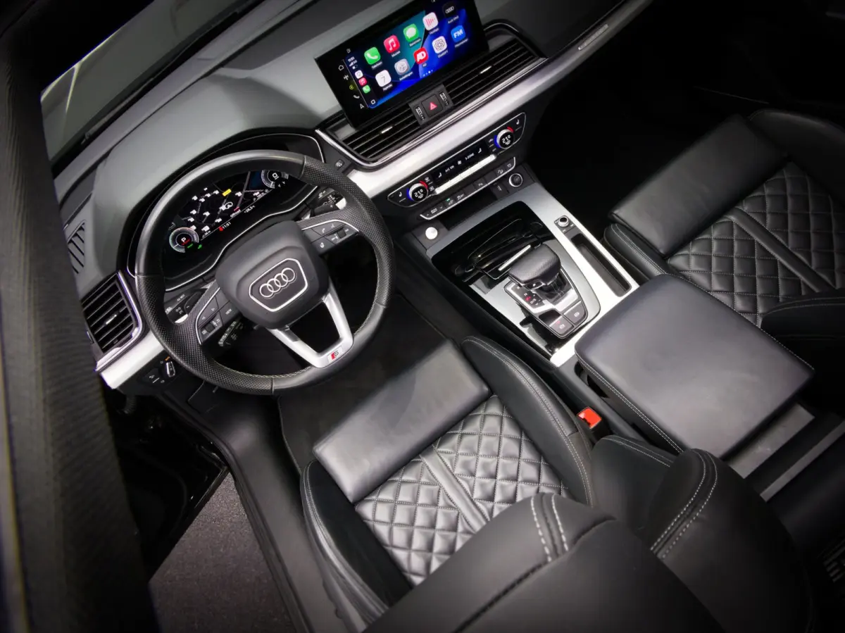 50 TFSI e S-Line Edition Competition (RS-STOELEN, PANO, ACC, B&O, TREKHAAK, APPLE CARPLAY/ANDROID AUTO, STOELVERWARMING)