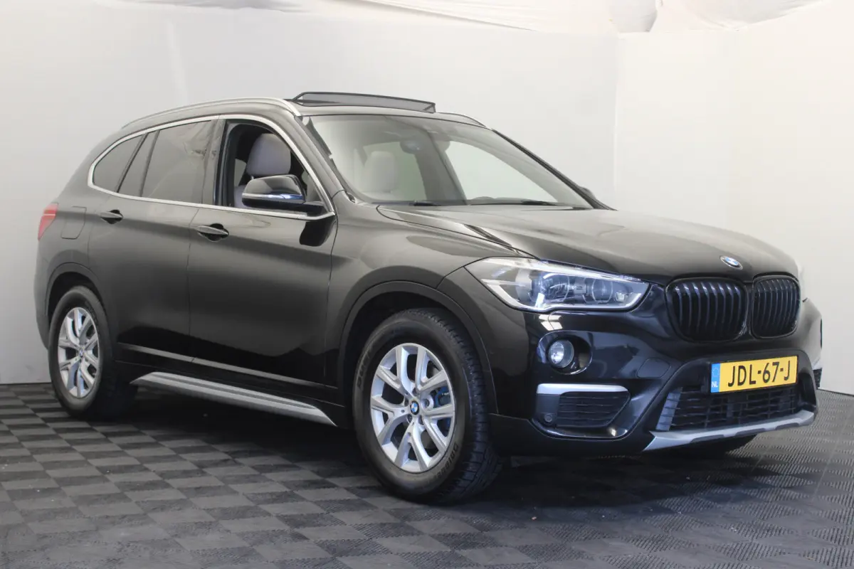xDrive18d |Pano|