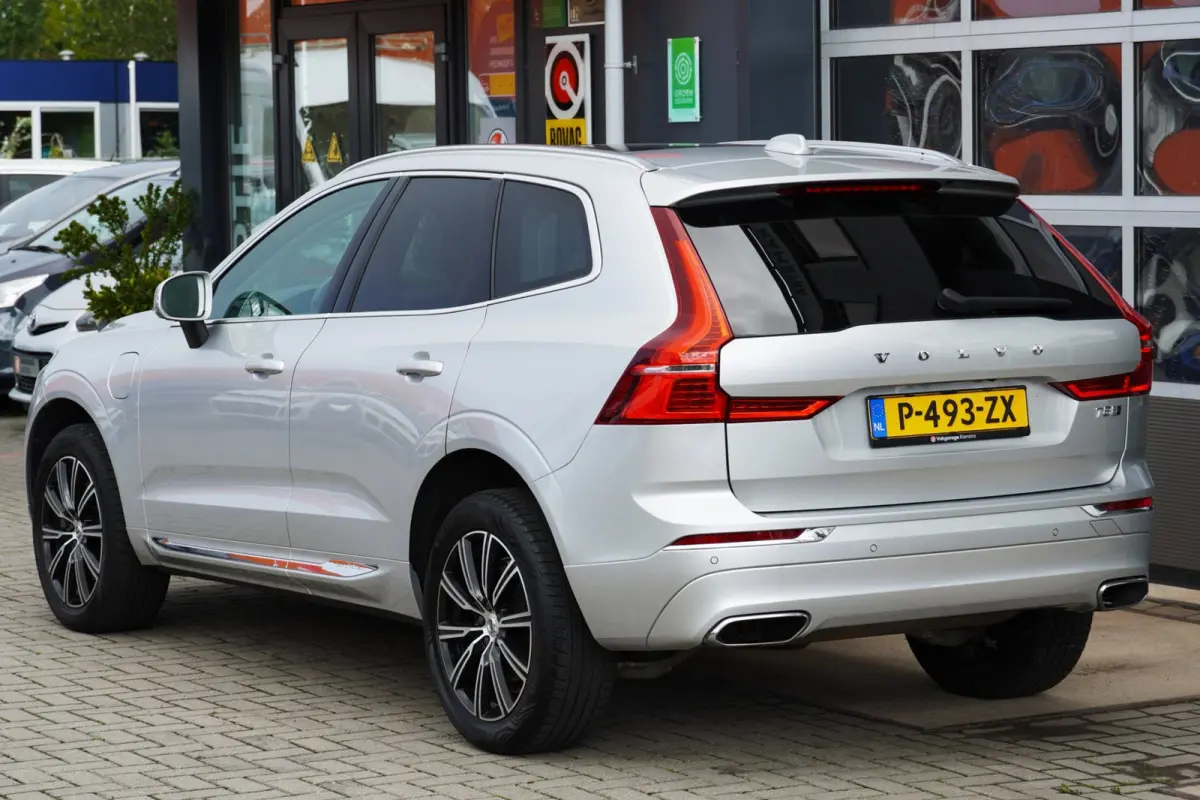 2.0 T8 AWD Inscription 407PK Pano/Leder/360Cam