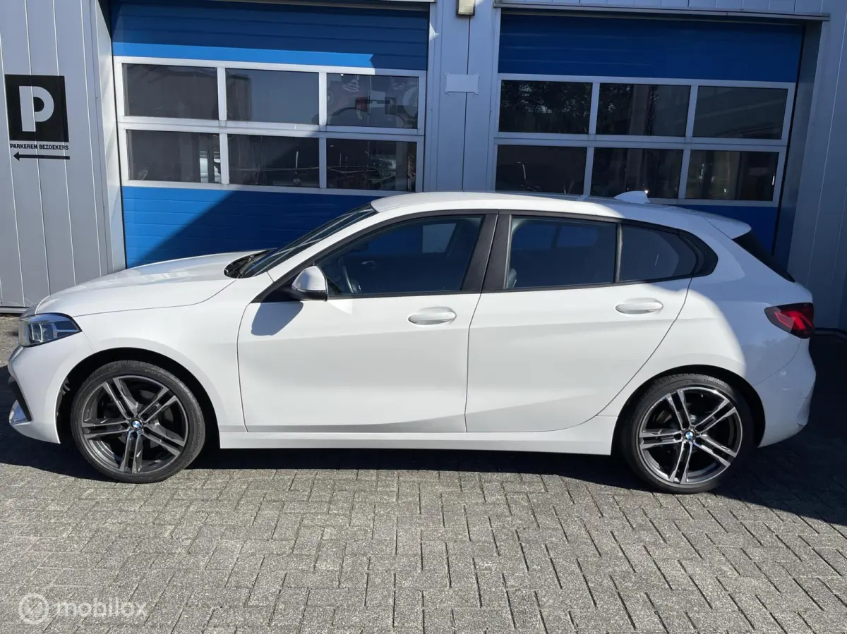 116i Business Edition Sp.interieur+ verw.-Led-18