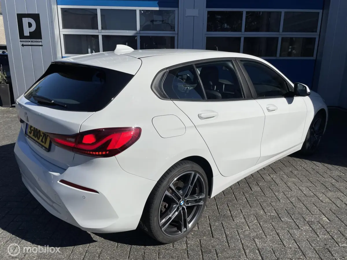 116i Business Edition Sp.interieur+ verw.-Led-18