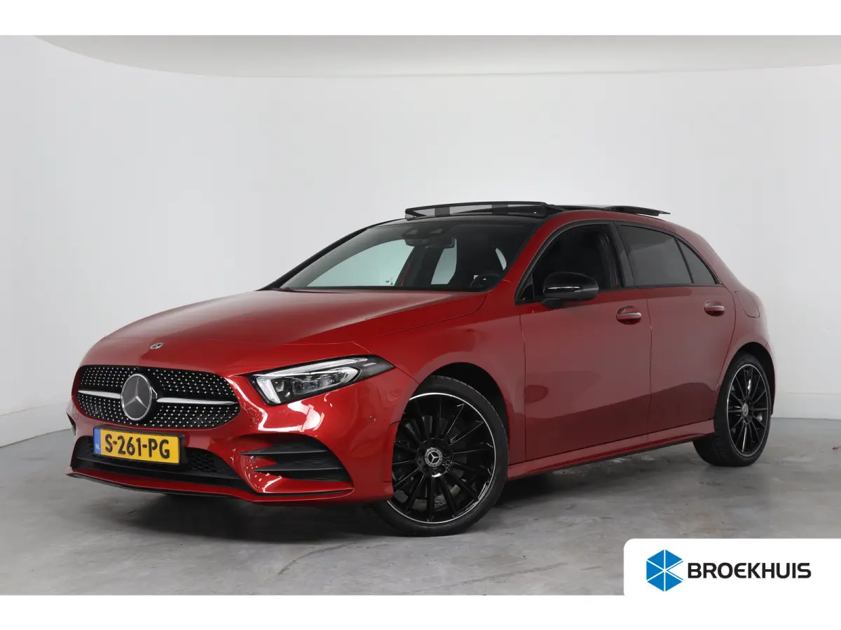 250 e AMG Line | Open Dak | Sfeerverlichting | Trekhaak | Leder | Sportstoelen | 360 Camera | Clima | Cruise Adaptive | LED | Stoelverwarming