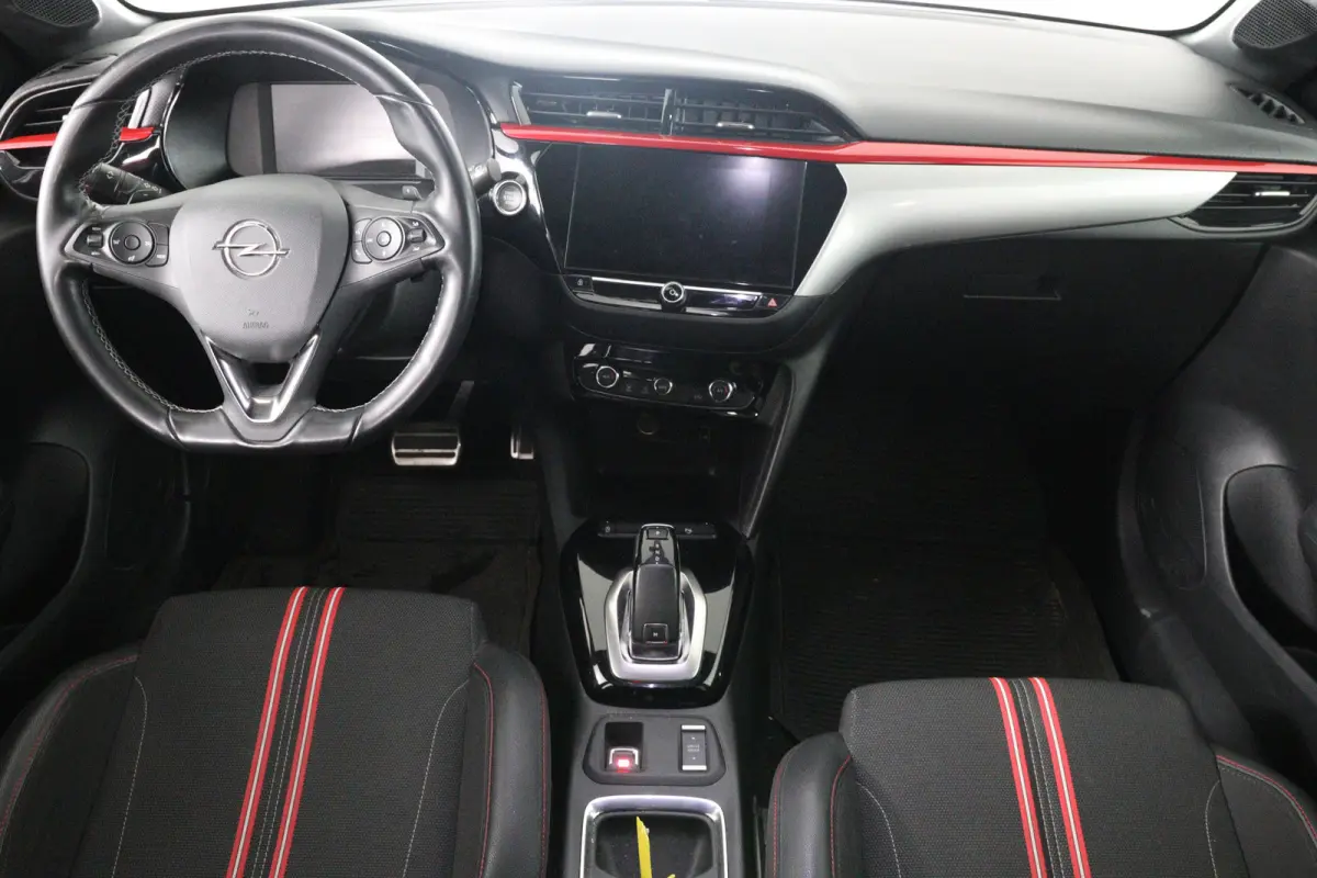 1.2 GS Line | Dealer Onderhouden! | Automaat! | Stoelverwarming | Camera | Clima | Navi By App | LED | Cruise Control | Parkeersensoren V+A | Lichtmetalen Velgen