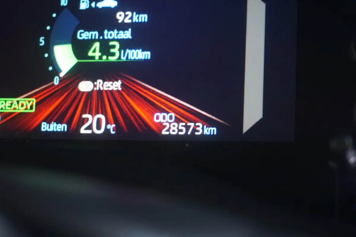 1.5 Hybrid Dynamic | Trekhaak | Clima | Adpative Cruise | Camera | DAB | Keyless | Lichtmetaal |