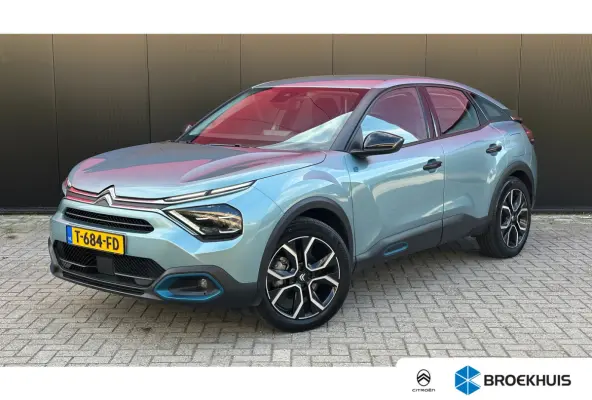Feel 50 kWh | Cruise Control | Climate Control | 3-Fase | Lane Assist | Airco (automatisch) | Bandenspanningscontrolesysteem | Bestuurdersstoel in hoogte verstelbaar