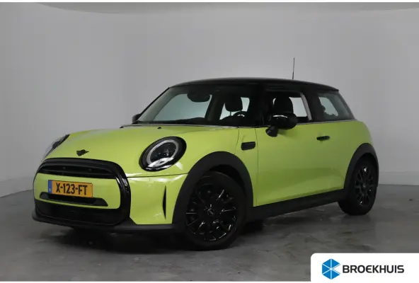 1.5 Classic | Dealer Onderhouden! | LED | Clima | Stoelverwarming | Sfeerverlichting | Navi | Union Jack | Cruise Control | Parkeersensoren | Lichtmetalen Velgen