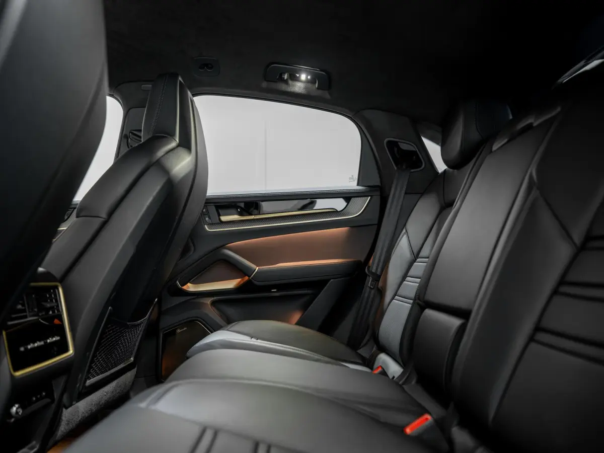 4.0 Turbo E-Hybrid | TECHART | Burmester | Achterasbest. | Carbon | InnoDrive | 18-weg | Bijrijdersdispl. | HUD |