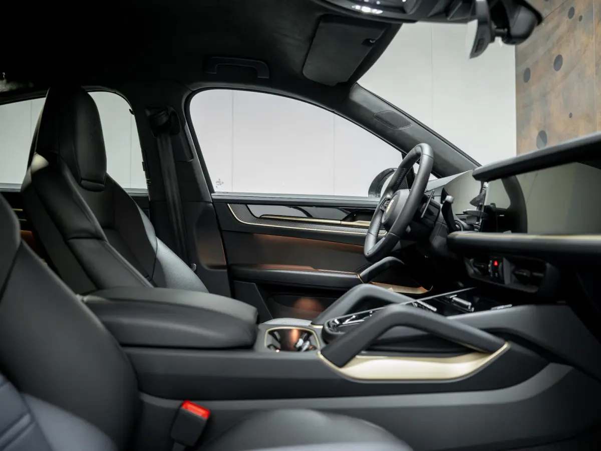4.0 Turbo E-Hybrid | TECHART | Burmester | Achterasbest. | Carbon | InnoDrive | 18-weg | Bijrijdersdispl. | HUD |