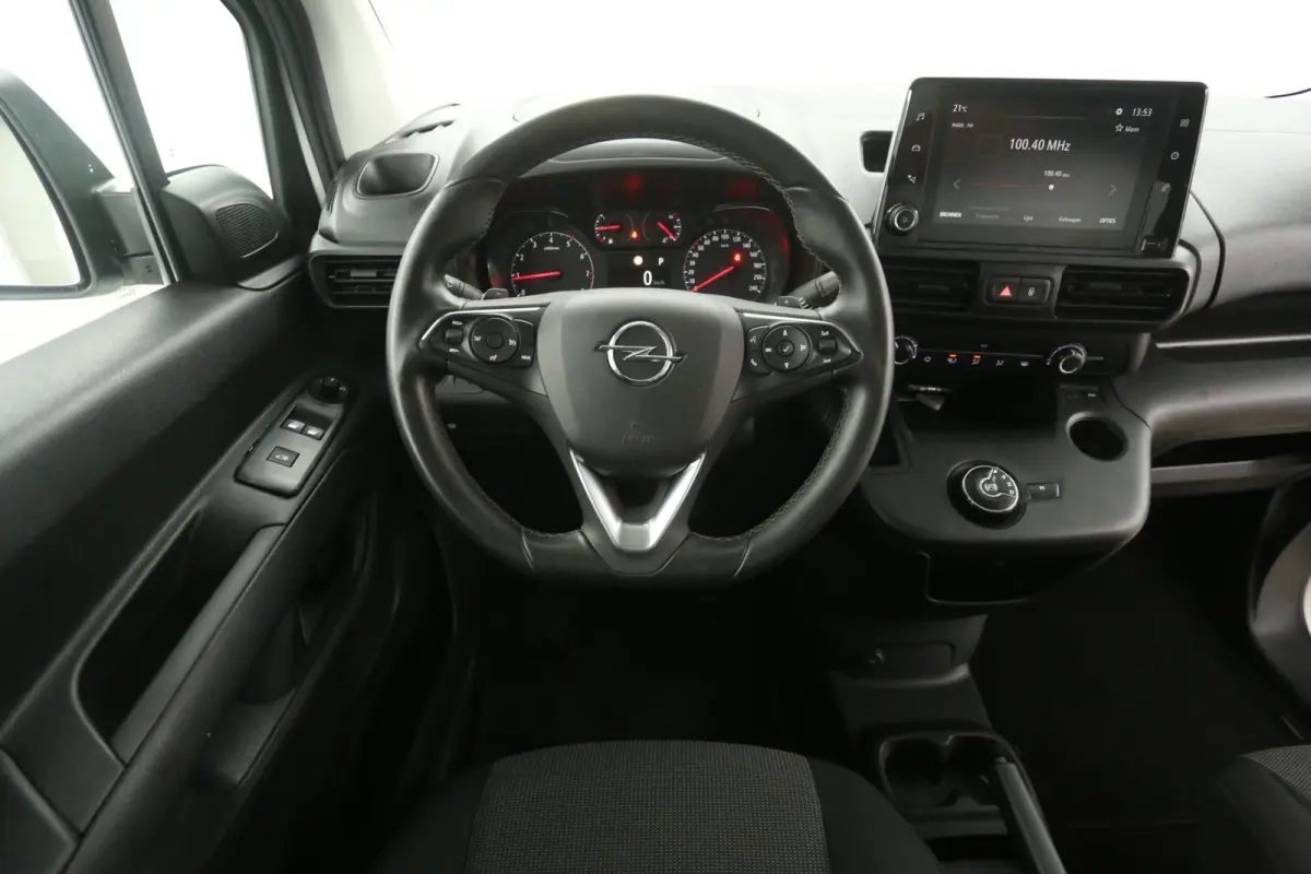 1.5D L2H1 130PK | Automaat | Airco | Cruise | Carplay | Parkeersens.